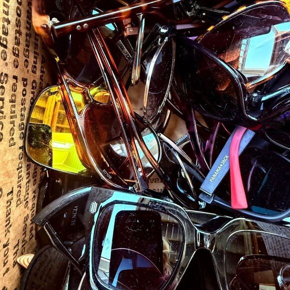 SUNGLASSES Lot Fifty (50) Pairs Name Brand Sunglasses Suncloud Foster Grant Sojo main image 8